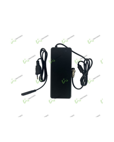 Chargeur 52V ➡️ 58.8V / 2A (connecteur GX16-3p)